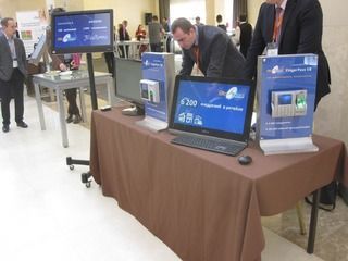 Изготовление демонстрационной стойки для презентации биометрических систем компании «BioLink Solutions»